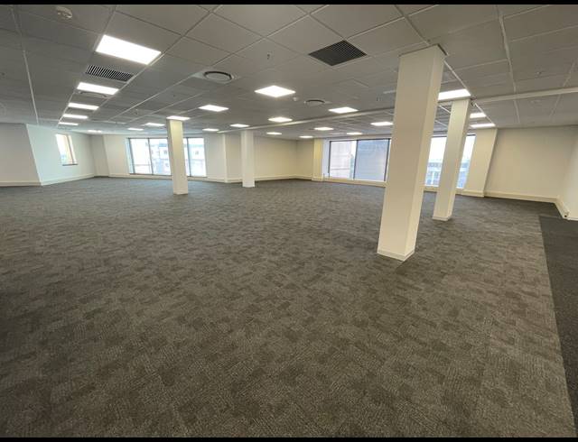 1,356M² OFFICE TO LET IN ROSEBANK